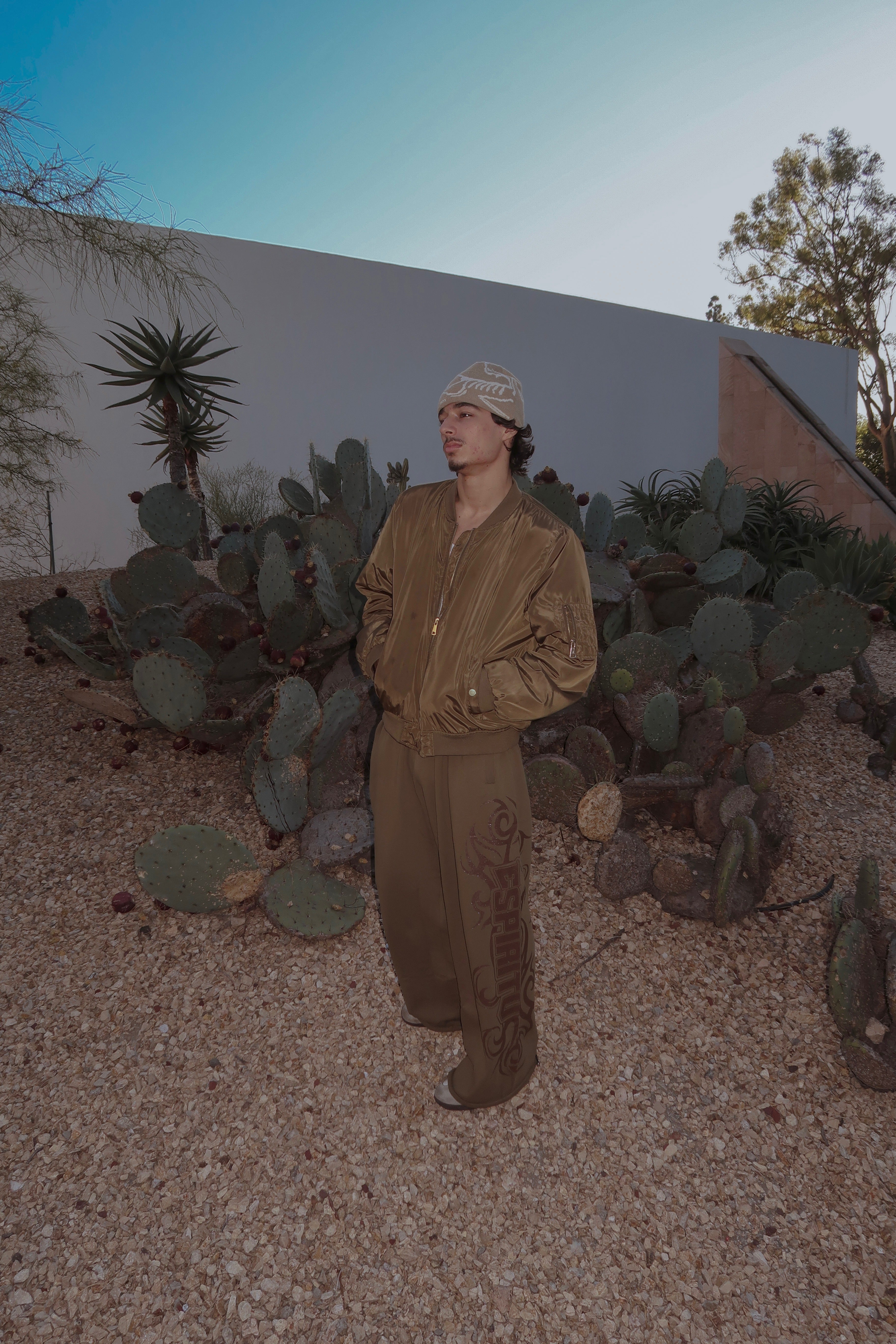 ESPIRITU GREEN SPIKE SWEATPANTS